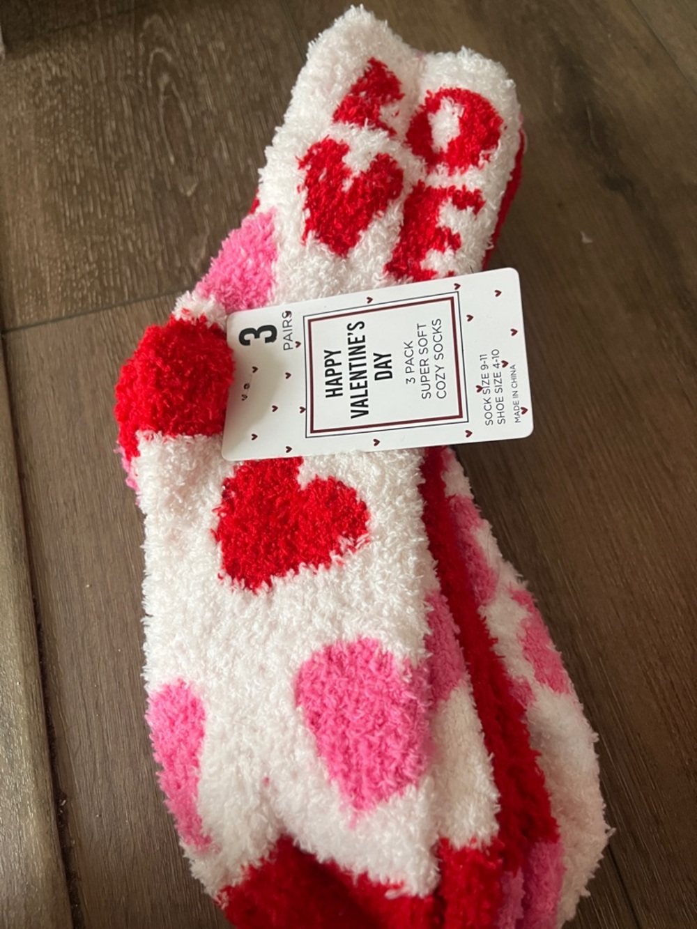 NWT!! Cozy Valentine's Fuzzy Heart Socks - White, Red & Pink (3-Pack)